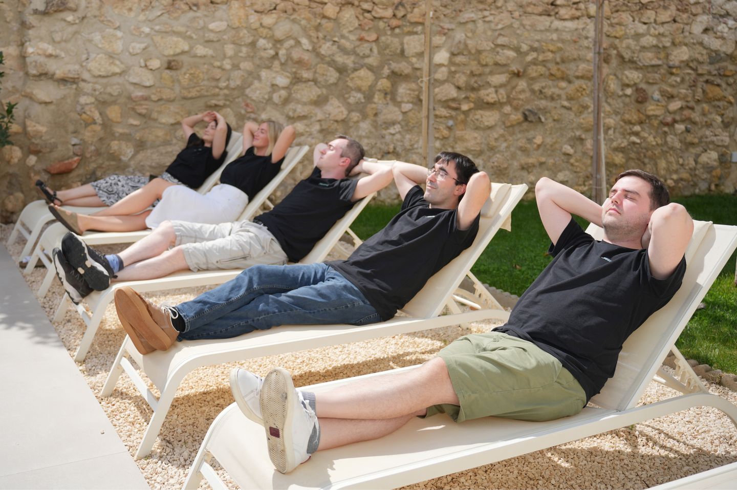 Fünf Teammitglieder von Appsoluts.